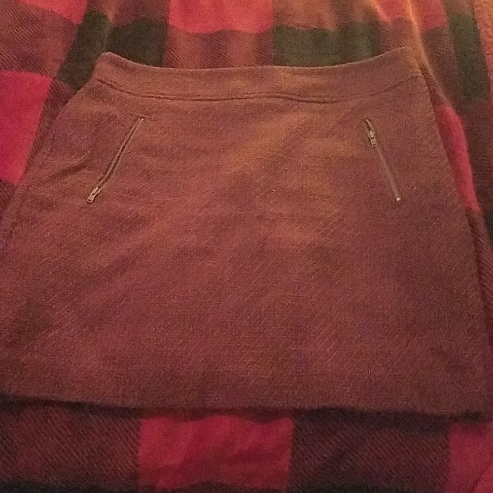 💙 2/$20 Ann Taylor Loft pencil skirt